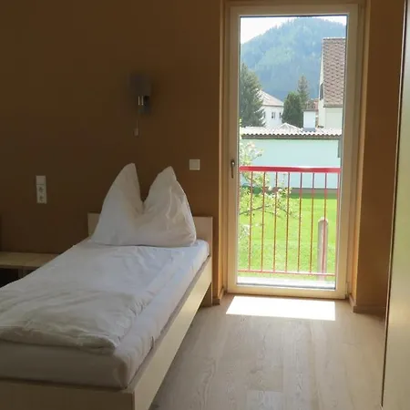 Gaestehaus Eisenstrasse 3* تروفاياخ