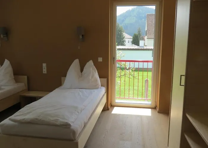 Gaestehaus Eisenstrasse 3* Trofaiach