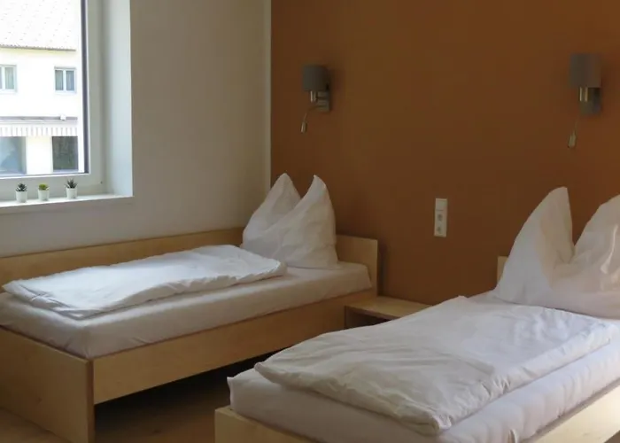 Gaestehaus Eisenstrasse 3*